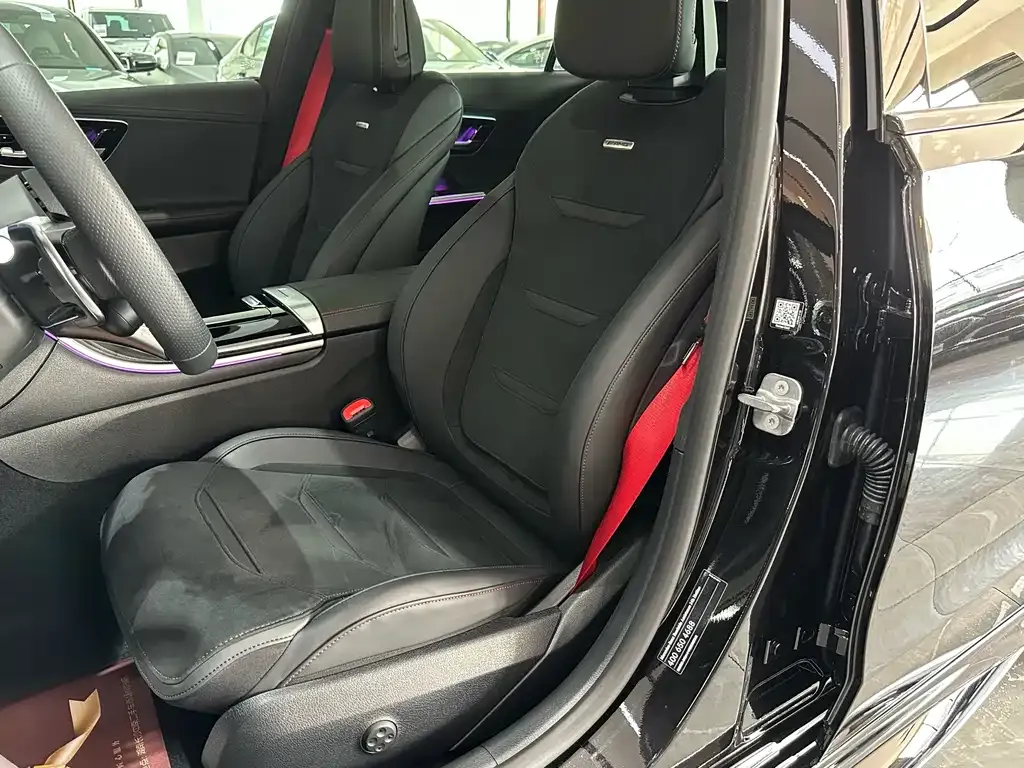 Mercedes-Benz C-Class AMG 2025 из CN, фото 3