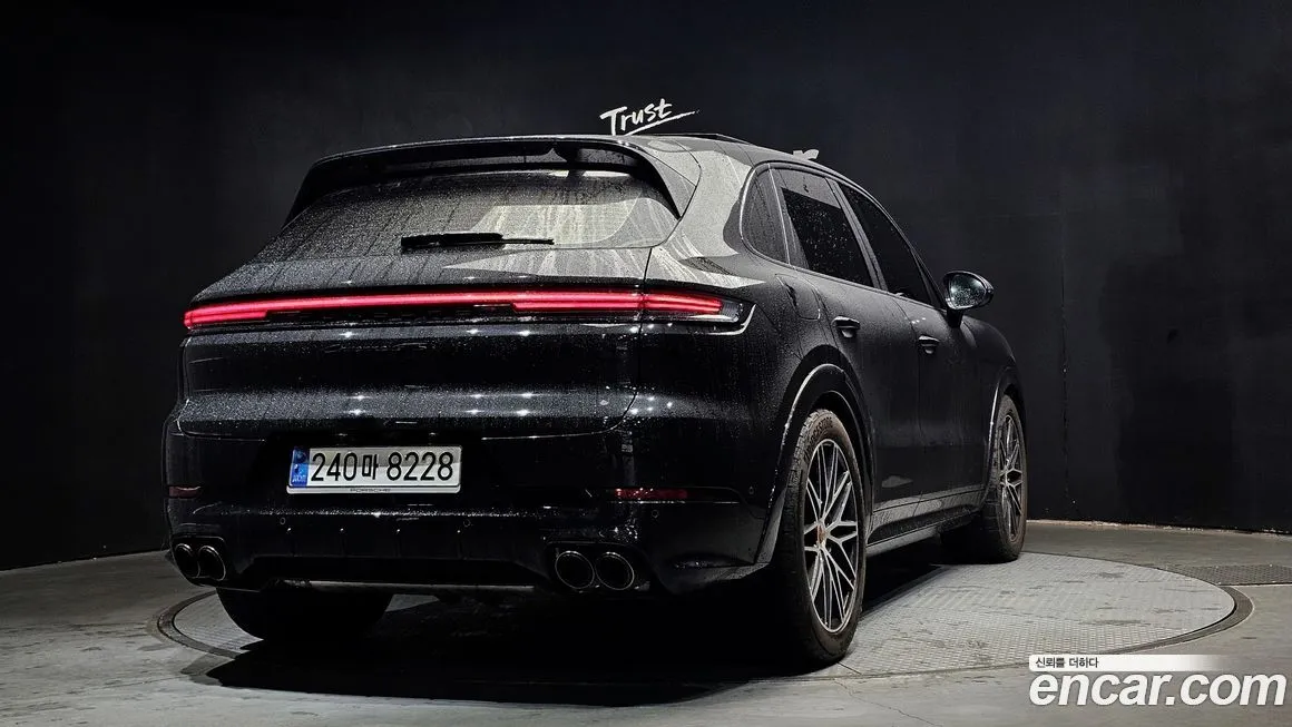 Porsche Cayenne 2025 из KR, фото 4