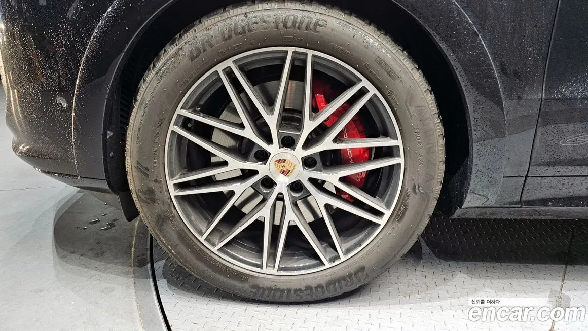 Porsche Cayenne 2025 из KR, фото 8