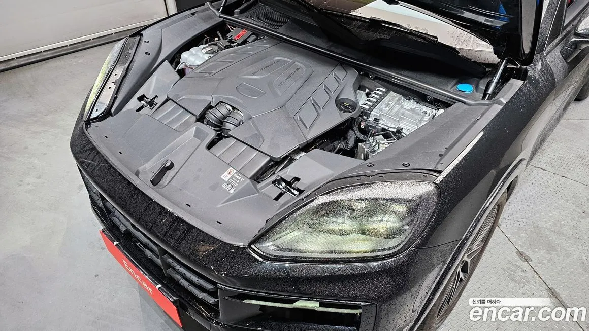 Porsche Cayenne 2025 из KR, фото 7