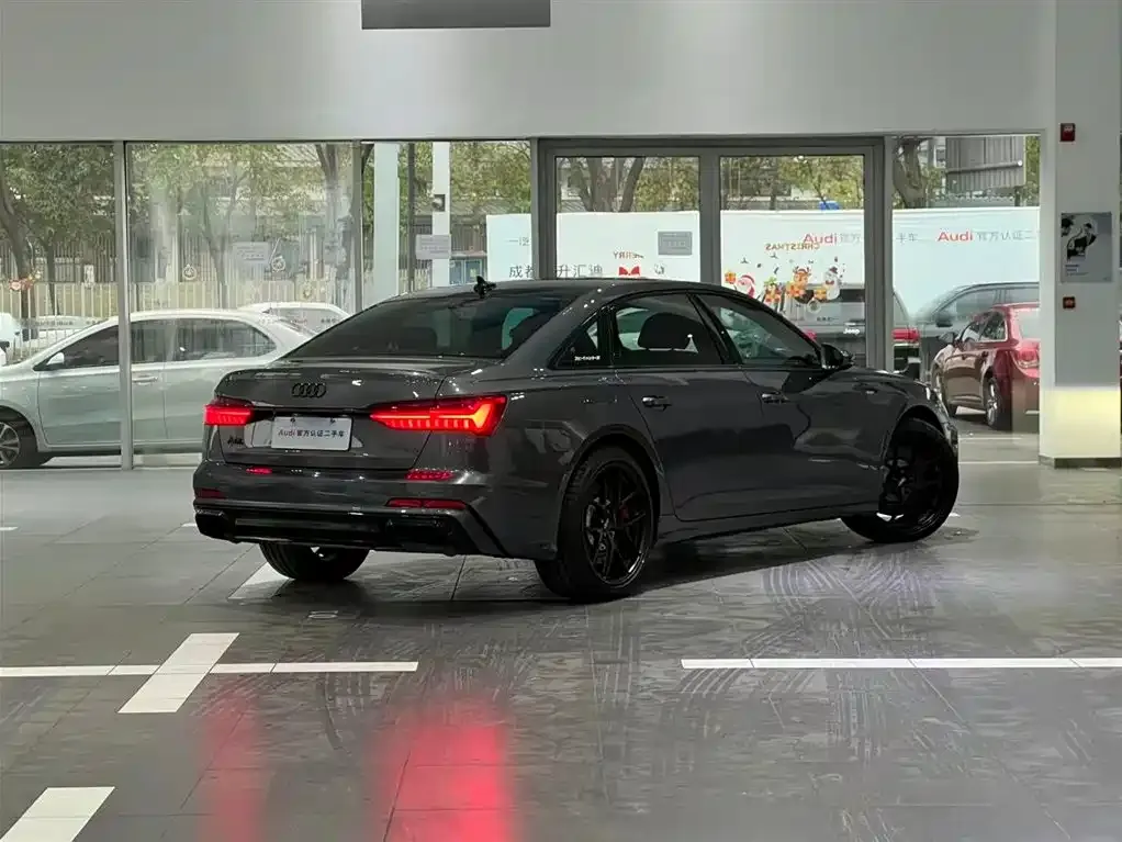 Audi A6L 2022 из CN, фото 6