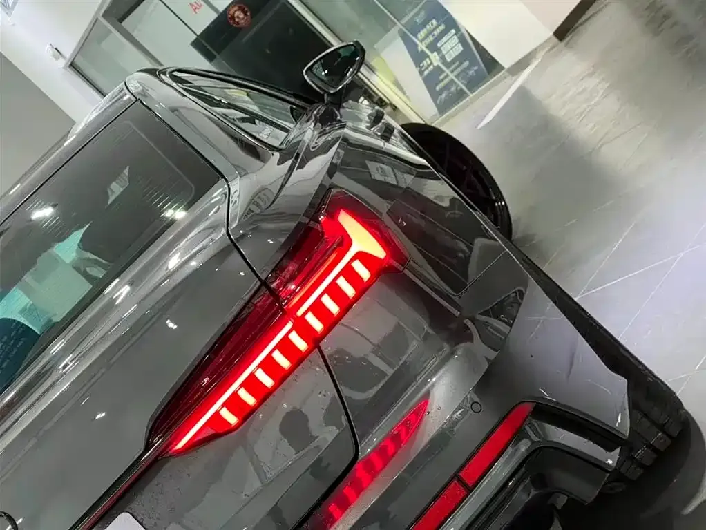 Audi A6L 2022 из CN, фото 10