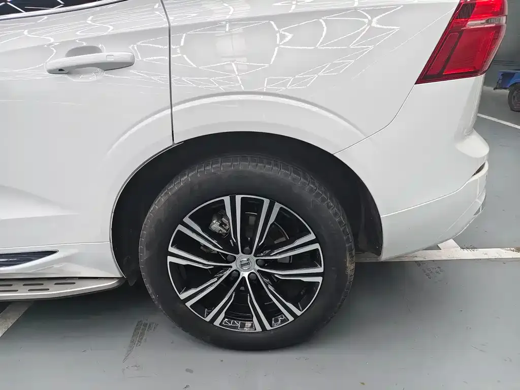 Volvo XC60 2022 из CN, фото 6