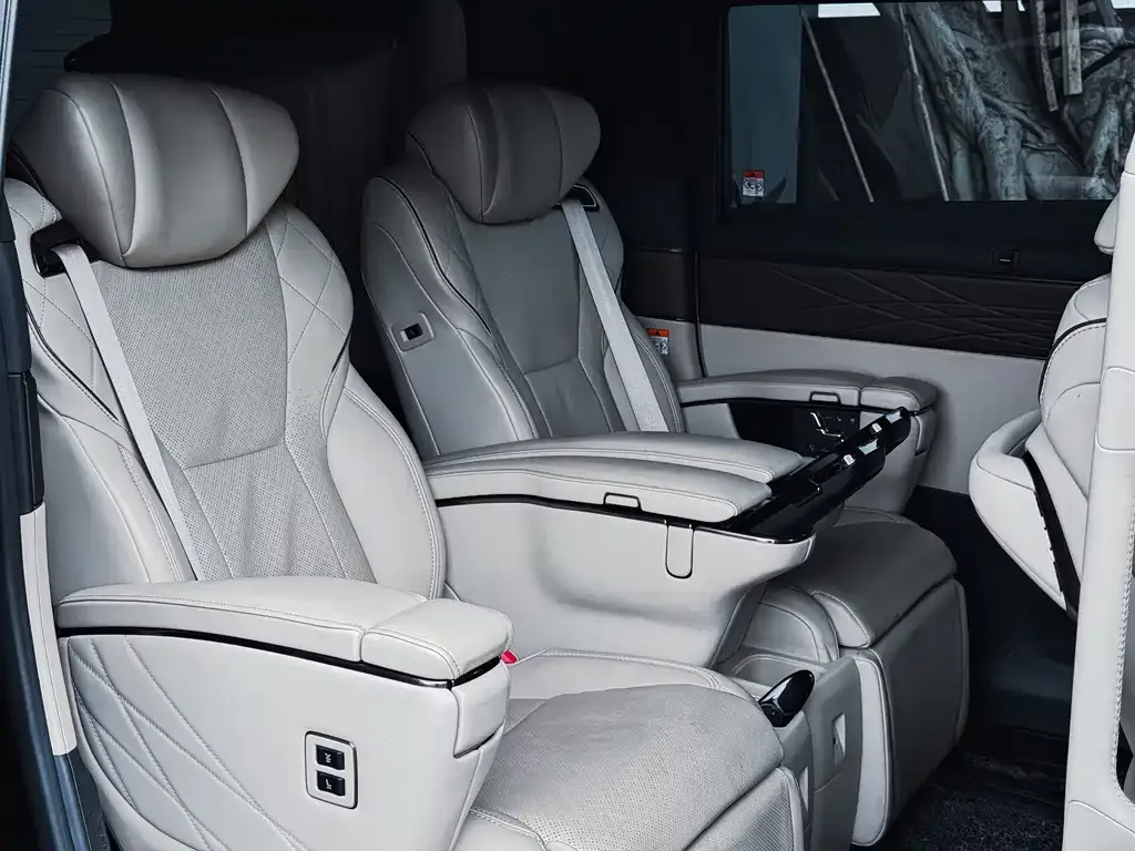 Toyota Vellfire 2024 из CN, фото 6