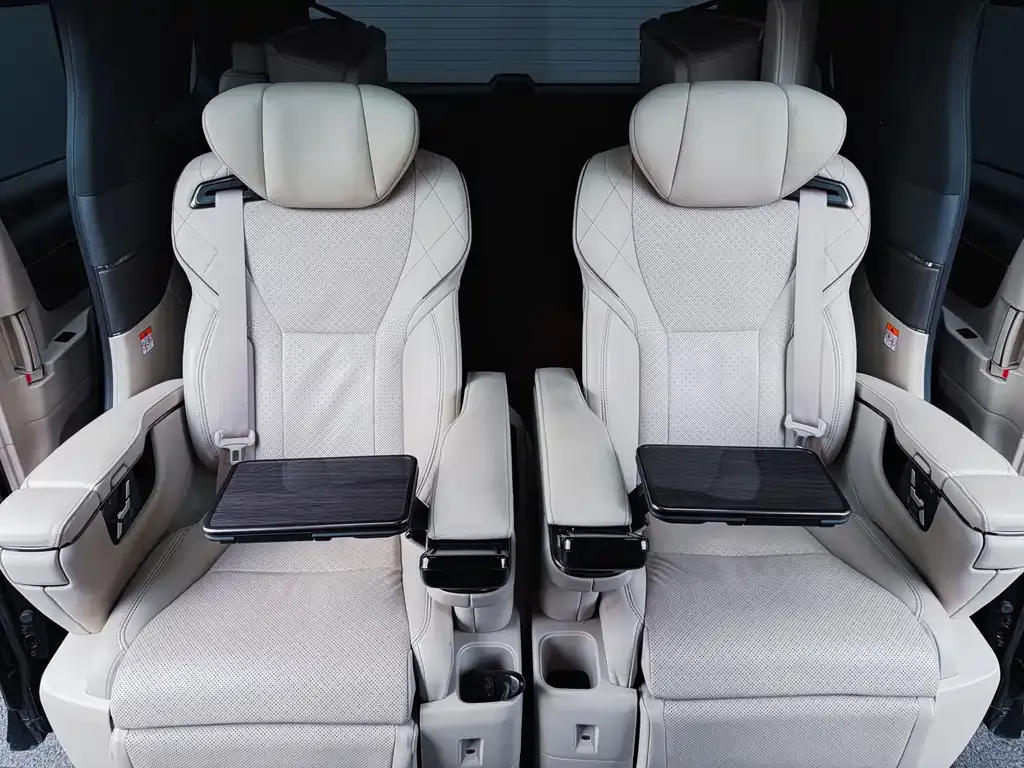 Toyota Vellfire 2024 из CN, фото 10