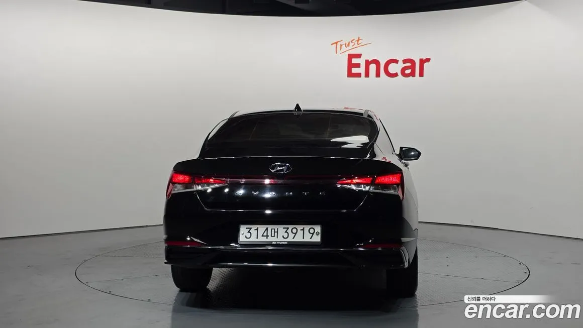 Hyundai AVANTE 2021 из KR, фото 2