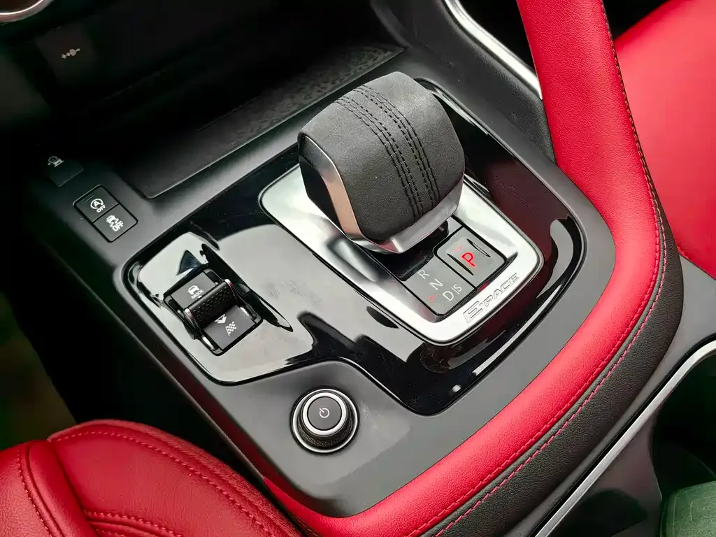 Jaguar E-PACE 2024 из CN, фото 10