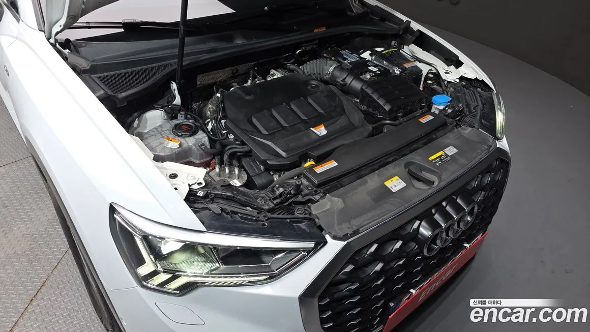 Audi Q3 2023 из KR, фото 4