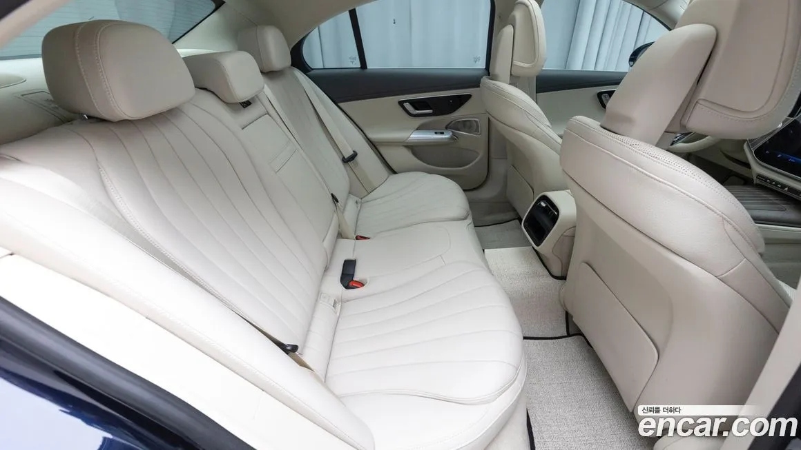 Mercedes-Benz E-Class 2025 из KR, фото 3