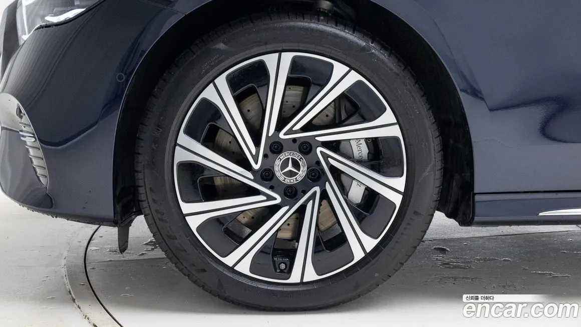 Mercedes-Benz E-Class 2025 из KR, фото 8