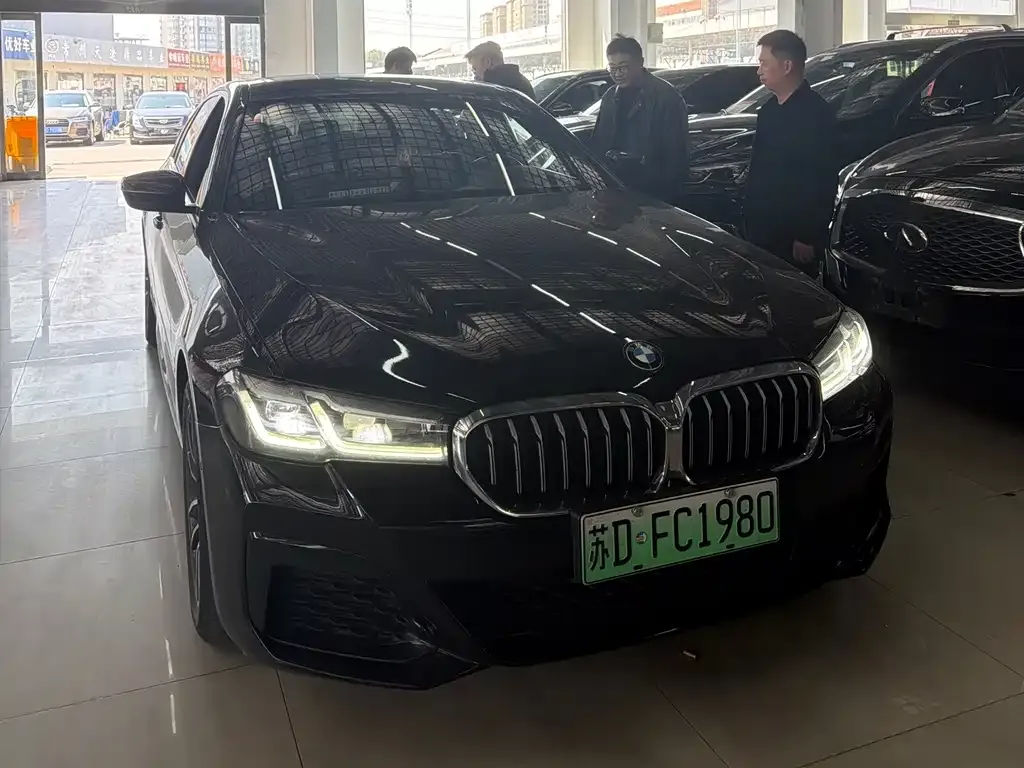 BMW 5 Series New Energy — фото 1