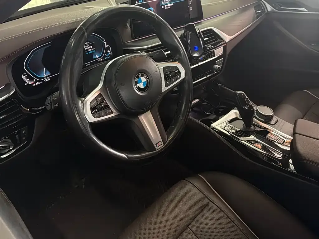 BMW 5 Series New Energy — фото 3