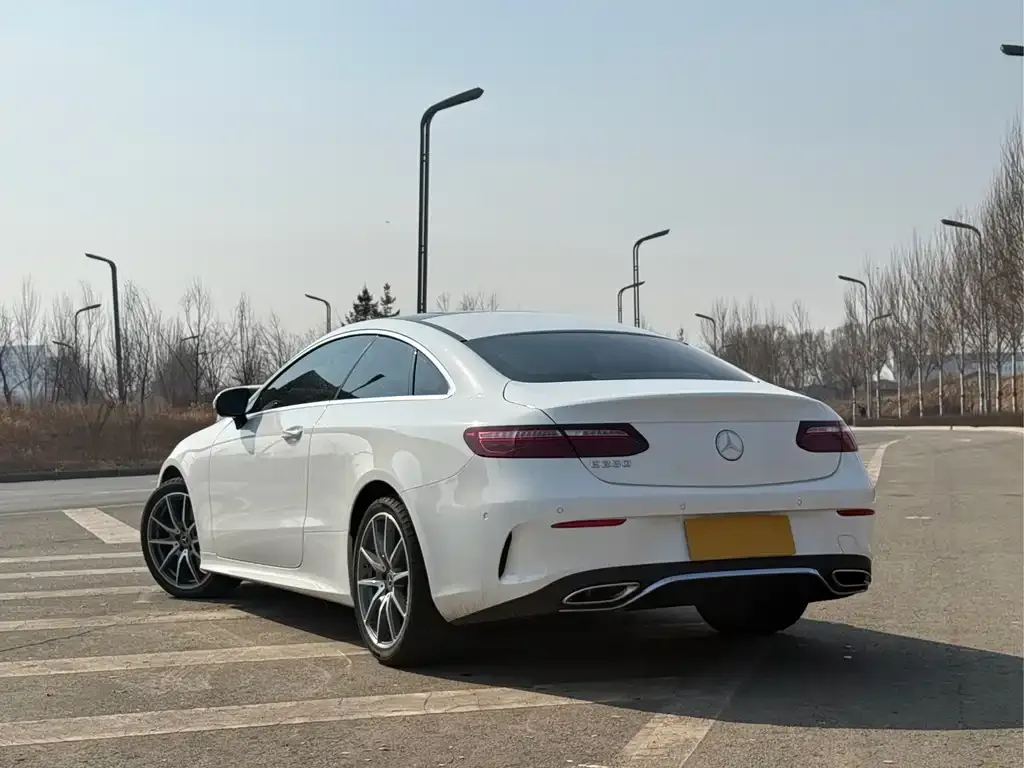 Mercedes-Benz E-Class (Import) — фото 2