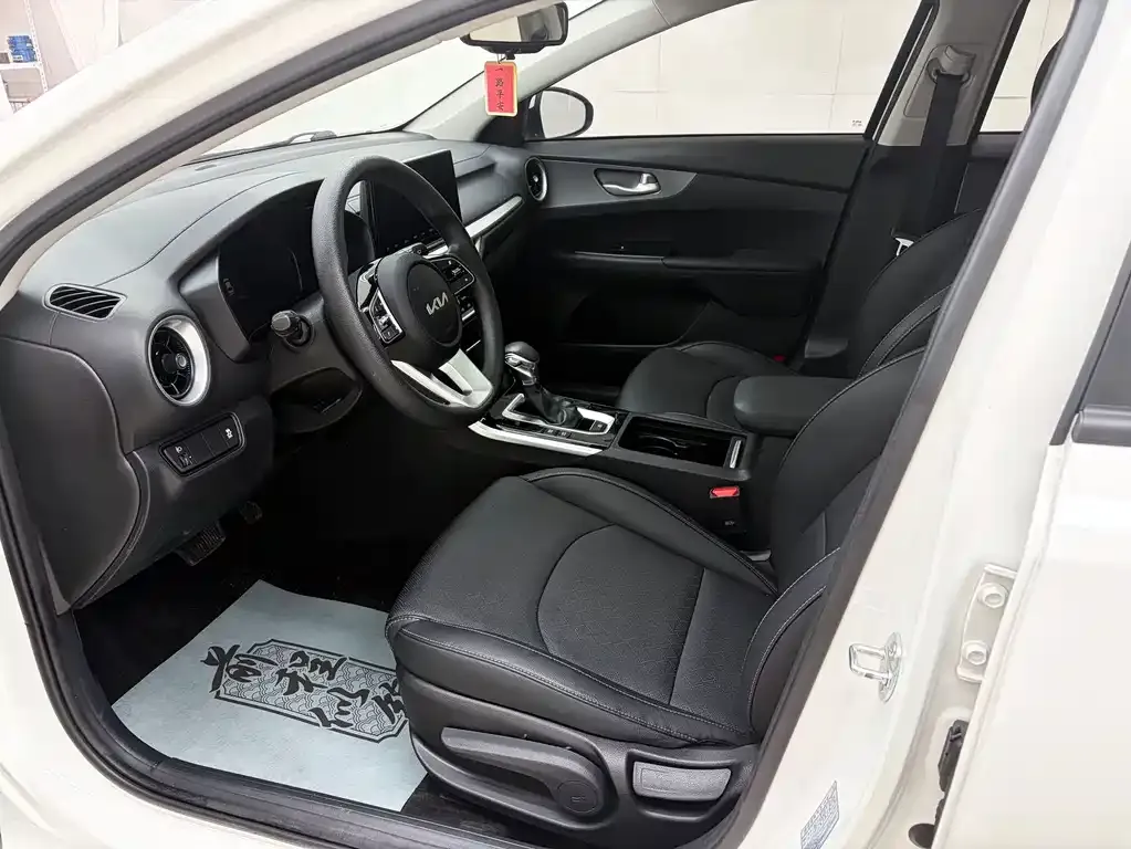 Kia K3 2022 из CN, фото 5