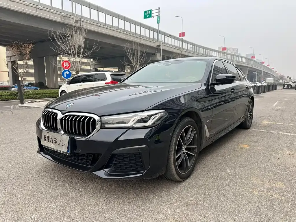 BMW 5 Series — фото 4