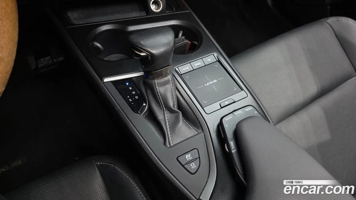 Lexus UX 2021 из KR, фото 4