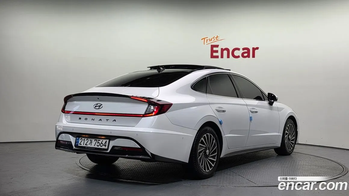 Hyundai Sonata 2022 из KR, фото 2