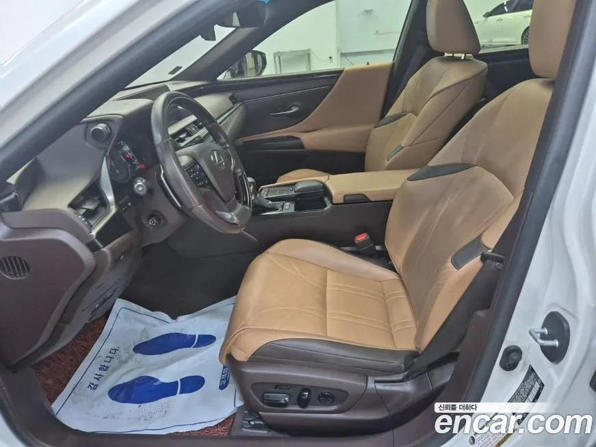 Lexus ES 2021 из KR, фото 9