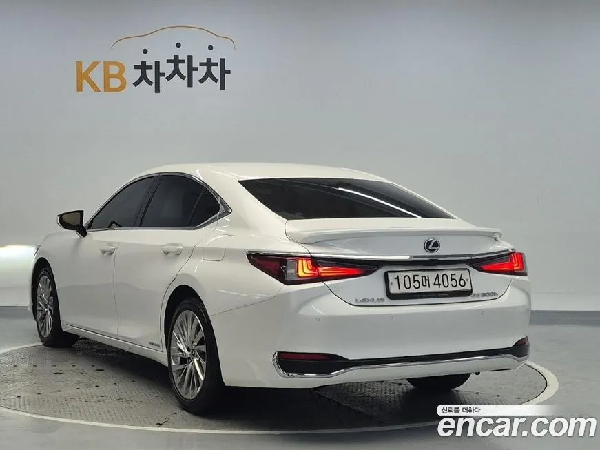 Lexus ES 2021 из KR, фото 3