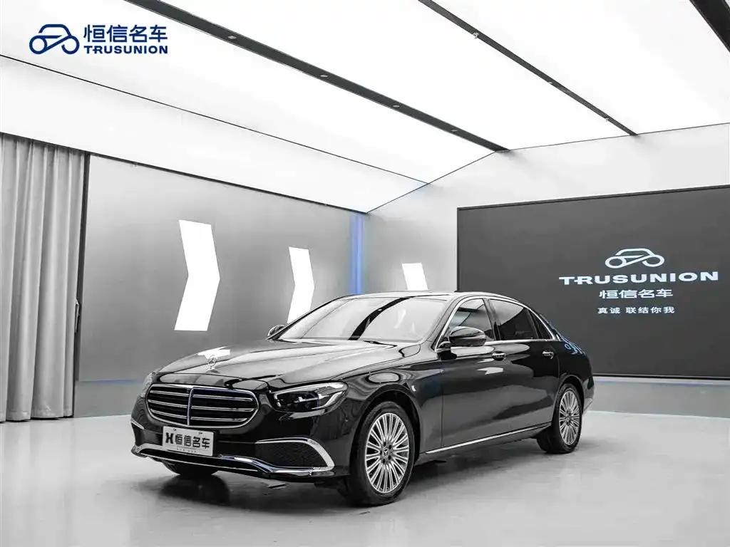 Mercedes-Benz E-Class — фото 10