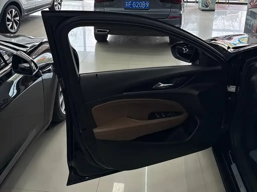 Buick Regal 2023 из CN, фото 5