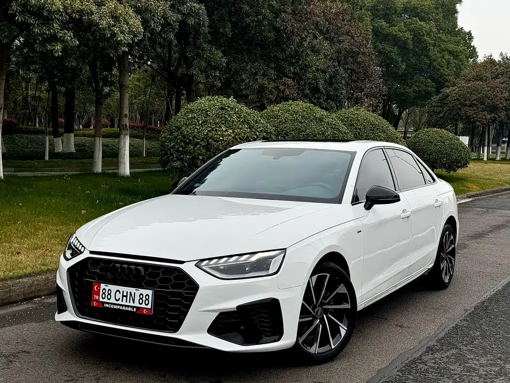 Audi A4L 2023 из CN, фото 1