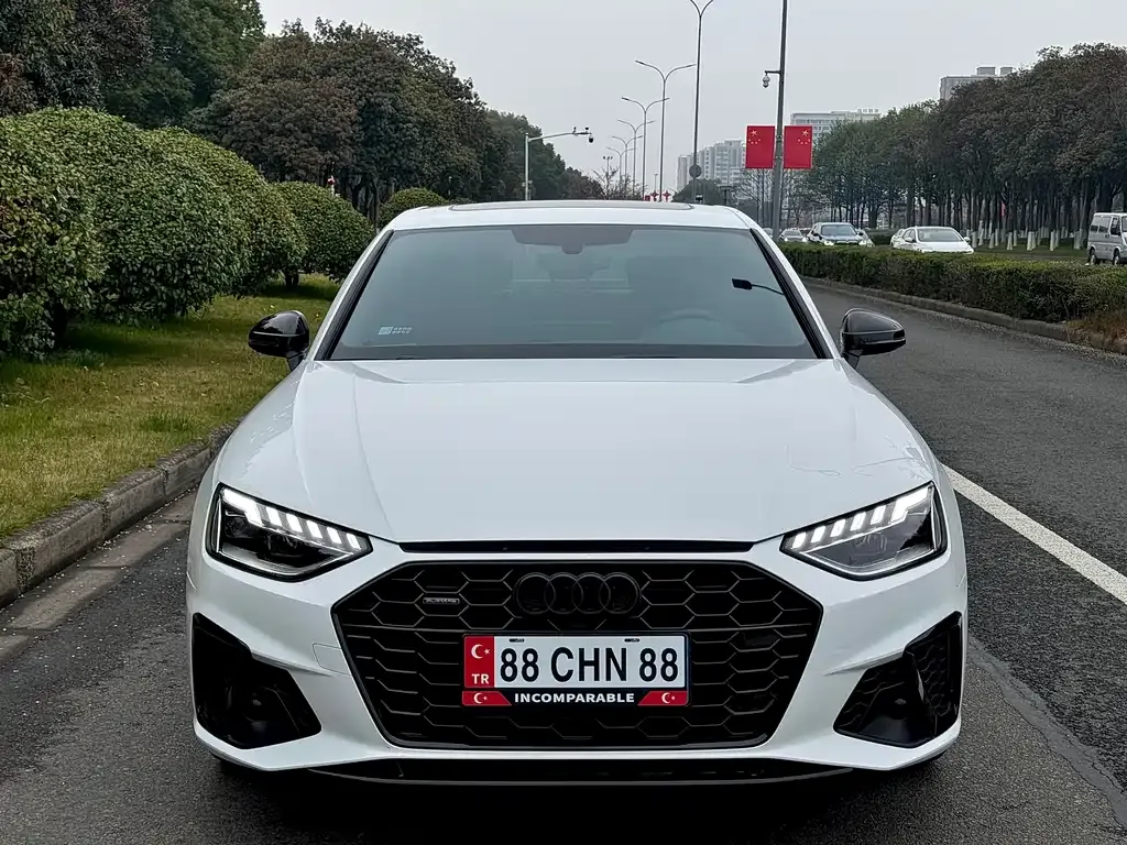 Audi A4L 2023 из CN, фото 10