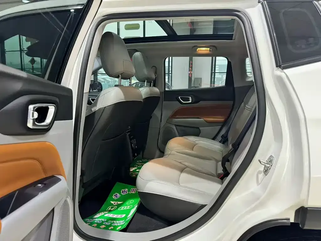 Jeep Compass 2022 из CN, фото 2