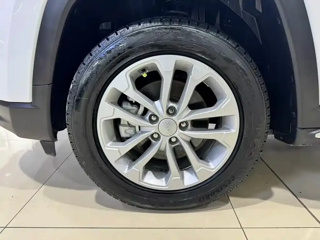 Jeep Compass 2022 из CN, фото 4