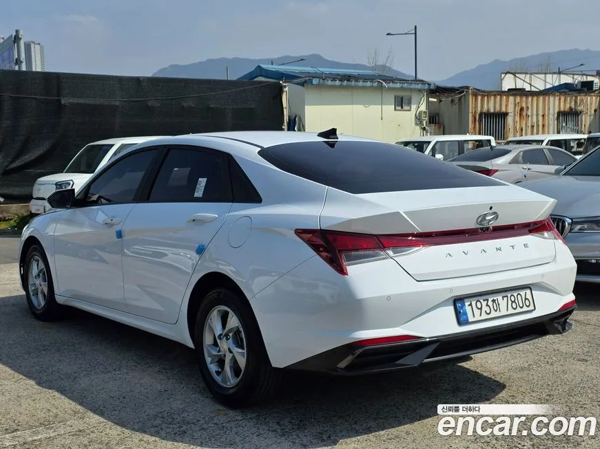 Hyundai AVANTE — фото 9