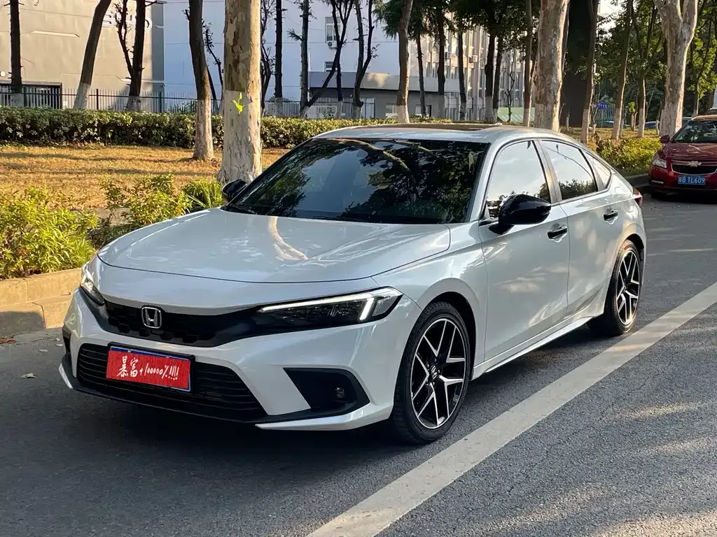 Honda Civic — фото 1