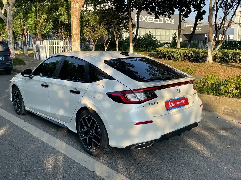 Honda Civic — фото 9