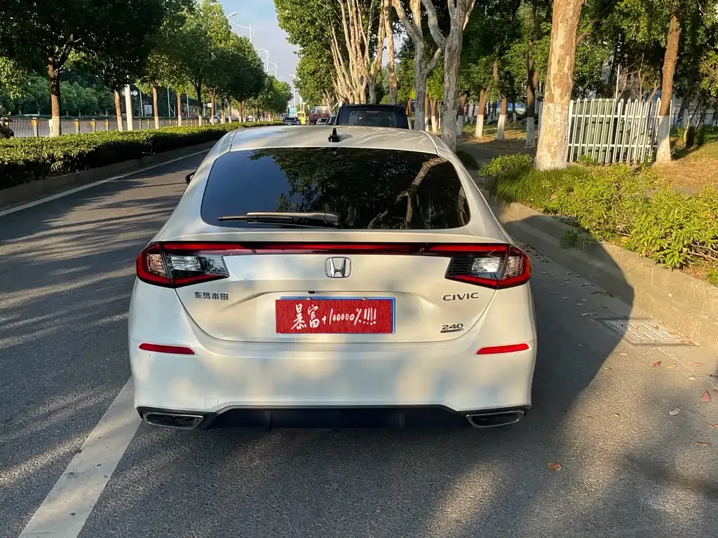 Honda Civic — фото 6