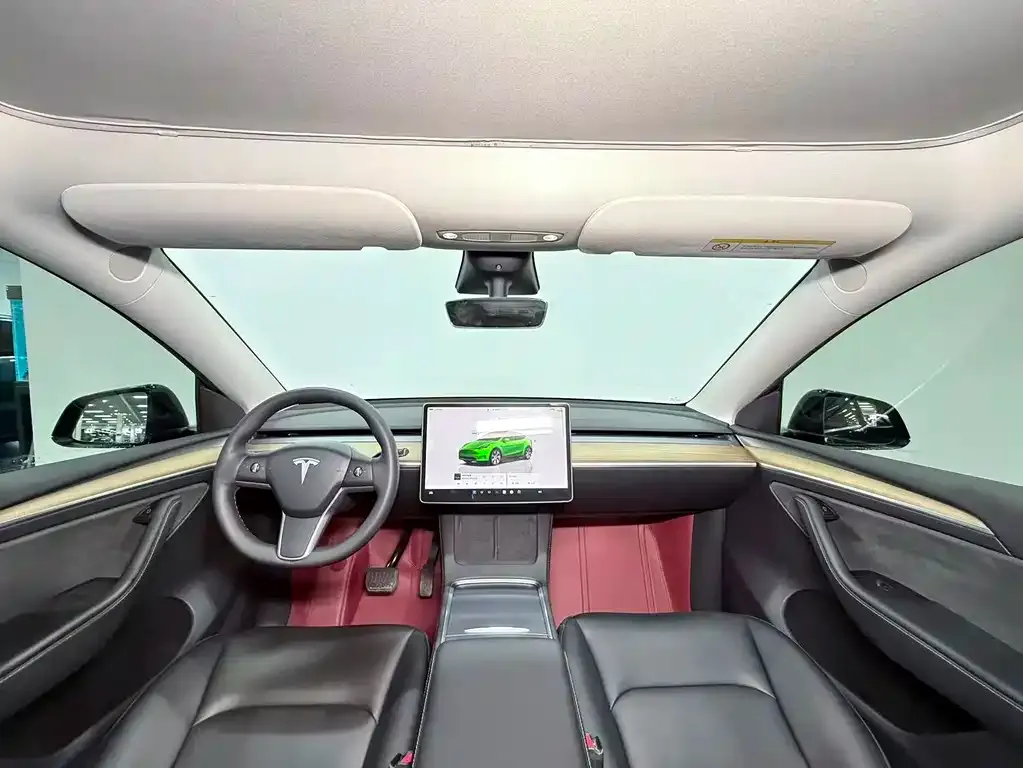 Tesla Model Y — фото 7