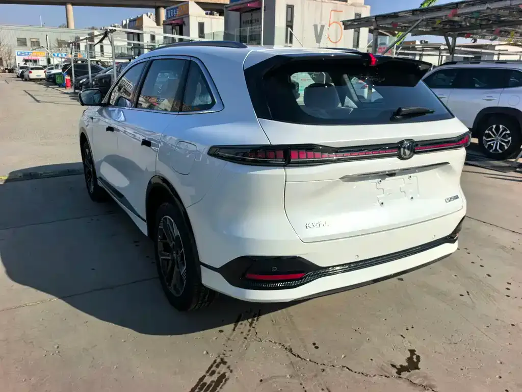 Changan CS75PLUS — фото 4
