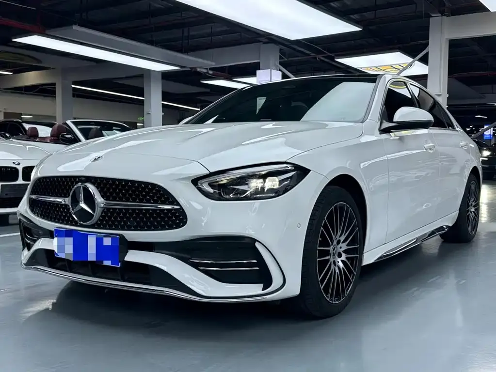 Mercedes-Benz C-Class — фото 1
