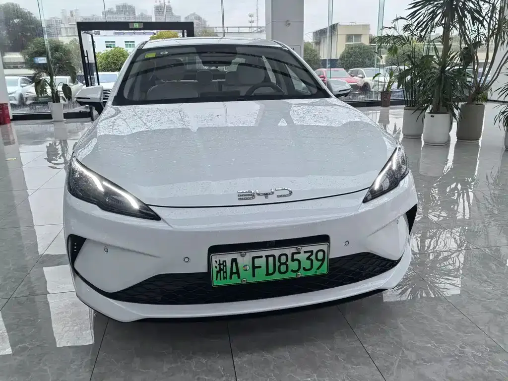 BYD Seal 05 DM-i — фото 10