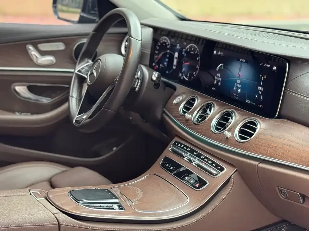 Mercedes-Benz E-Class 2023 из CN, фото 6