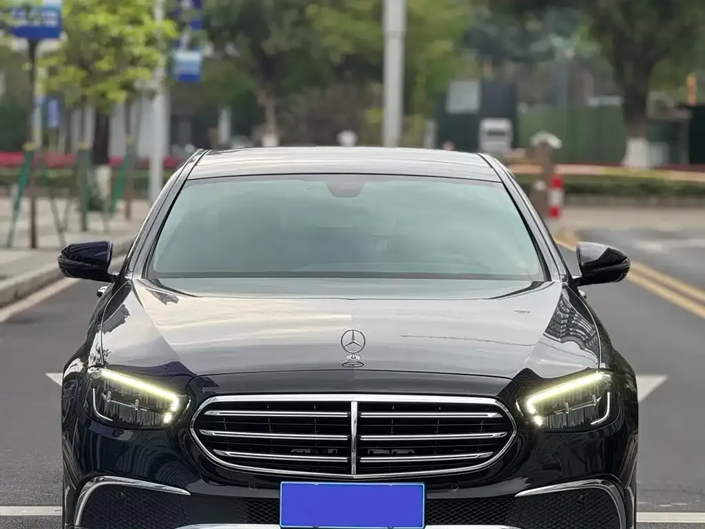 Mercedes-Benz E-Class 2023 из CN, фото 4