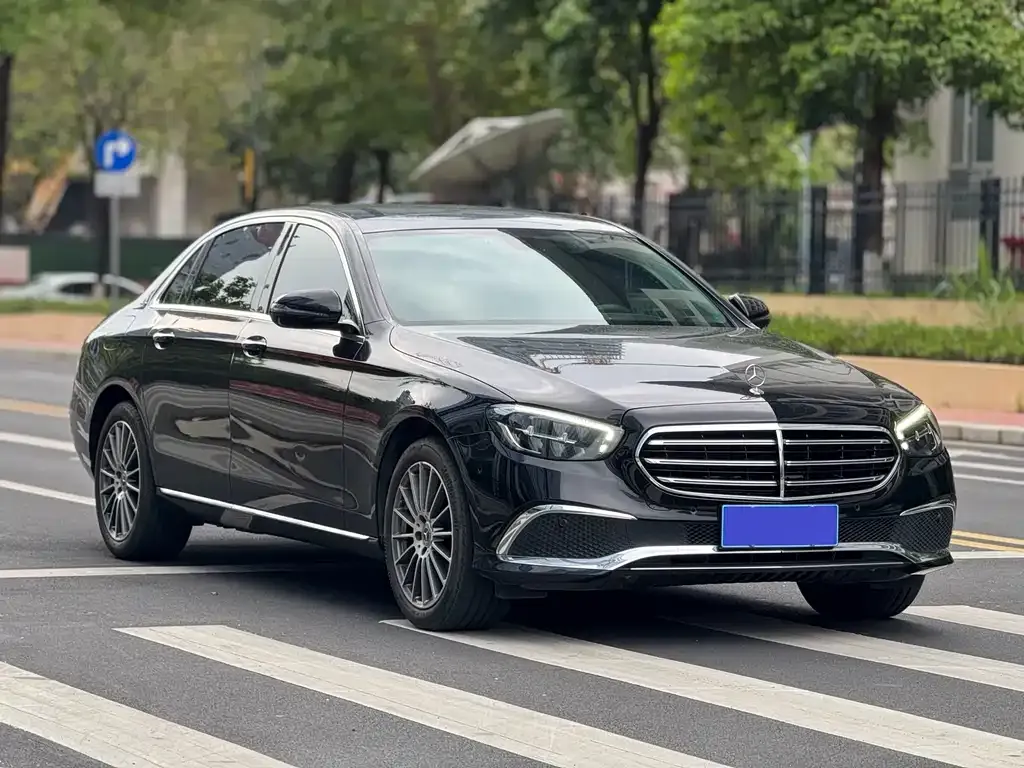 Mercedes-Benz E-Class 2023 из CN, фото 7