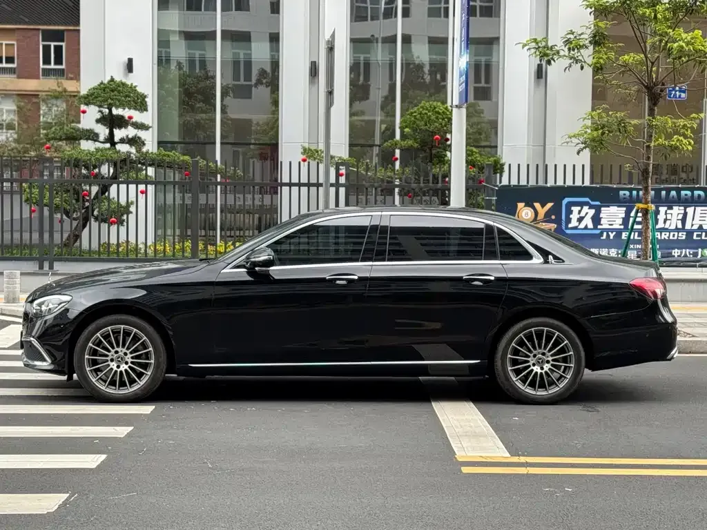 Mercedes-Benz E-Class 2023 из CN, фото 10