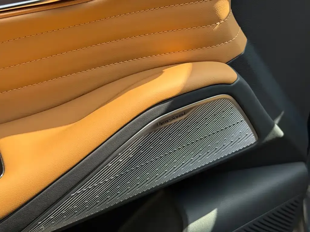 Geely 银河星舰7 — фото 10