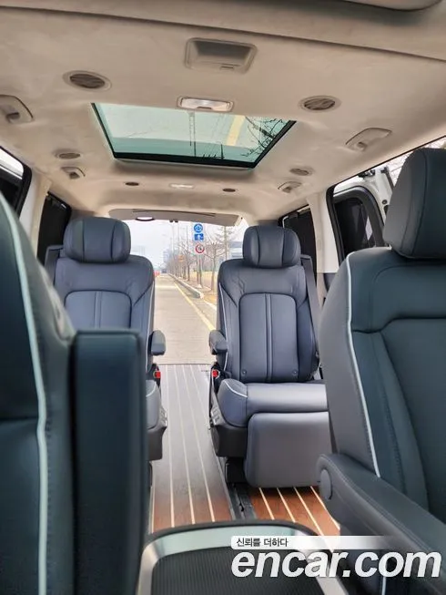 Hyundai Staria — фото 2