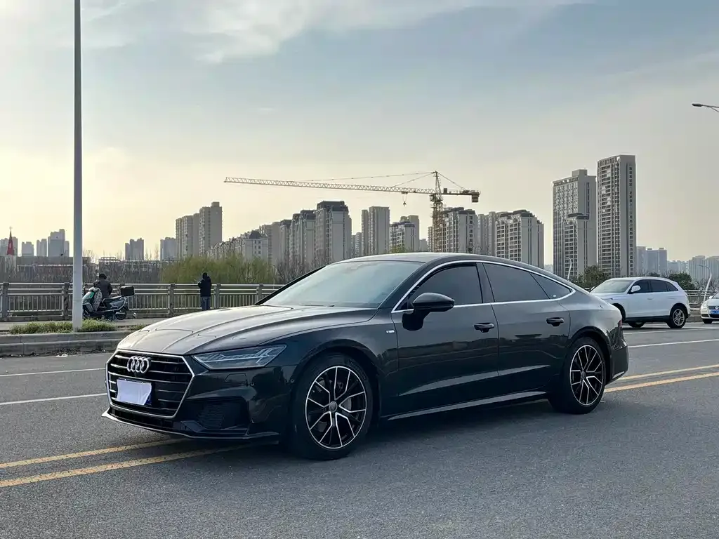 Audi A7 — фото 7