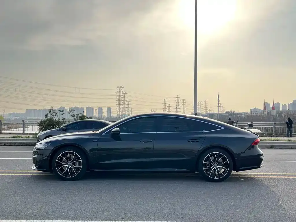 Audi A7 — фото 10