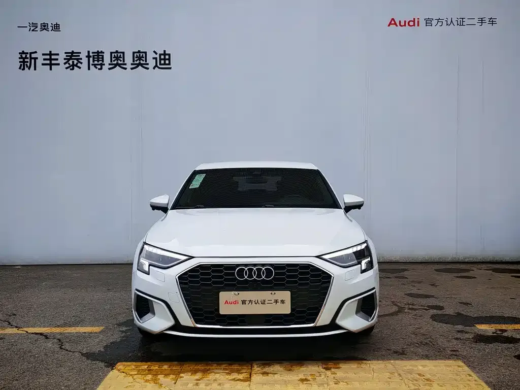 Audi A3 2022 из CN, фото 2