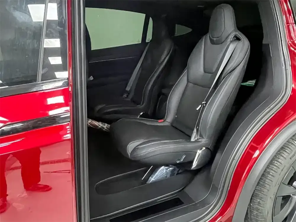 Tesla Model X 2025 из CN, фото 3