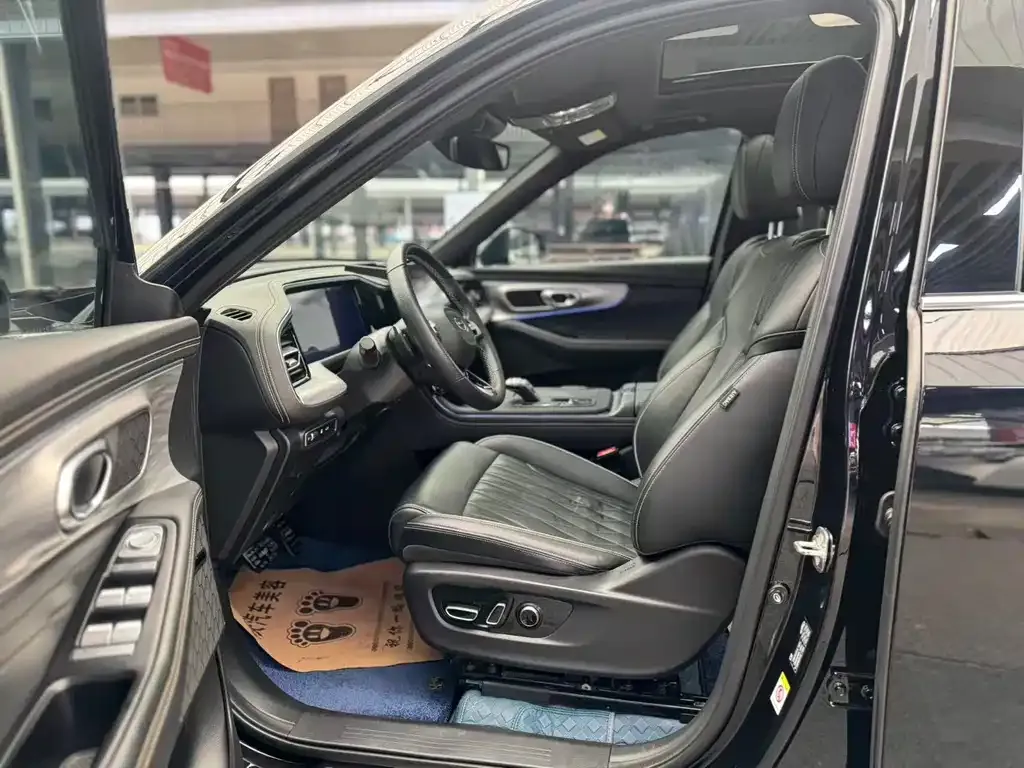 GAC Motor Trumpchi GS8 — фото 9
