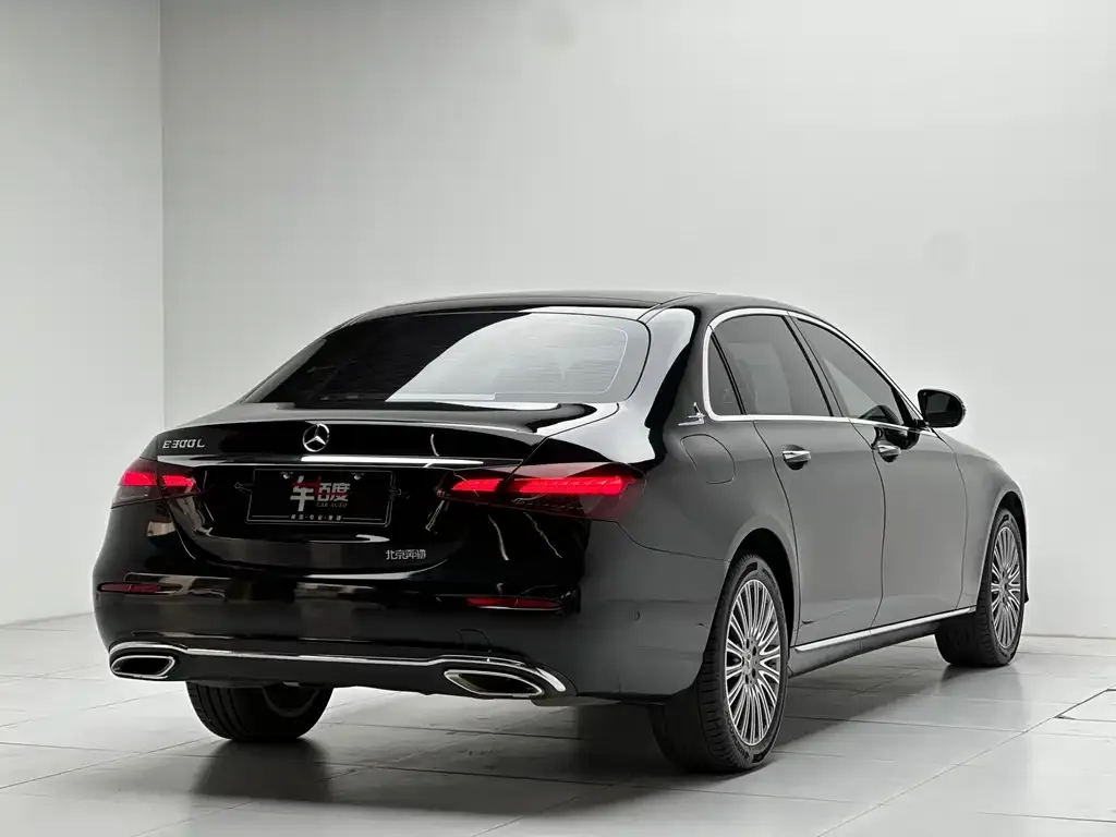 Mercedes-Benz E-Class 2023 из CN, фото 3
