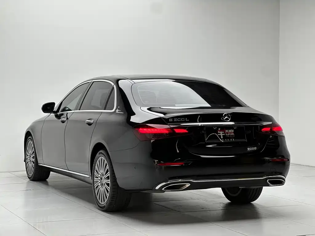 Mercedes-Benz E-Class 2023 из CN, фото 4